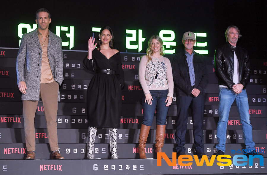 The Netflix movie 6 Underground press conference was held at the Four Seasons Hotel Seoul, Jongno-gu, Seoul, on December 2 at 11 am.Michael Bay, Ryan Reynolds, Melanie Laurent and Adria Arhona are appearing on the day.Meanwhile, the movie 6 Underground will be released on Netflix on December 13th as an action blockbuster featuring six elite agents who erased all past records, and the biggest operation on the ground that they have become Ghosts themselves.Jung Yoo-jin