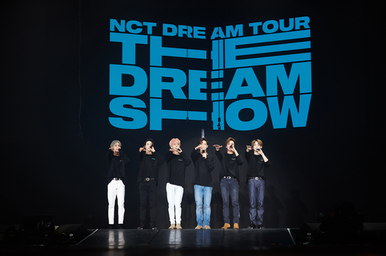 NCT DREAM (EnCity Dream) successfully completed a Concert in Thailand.NCT DREAM TOUR THE DREAM SHOW - in BANGKOK (Encity Dream Tour The Dream Show - In Bangkok) was held at the Thunder Dome in Bangkok, Thailand on December 1-2, and it was explosively popular with NCT DREAMs unique music and powerful performances. Got it.In particular, this Concert is NCT DREAMs first solo Concert in Thailand, so all two performances sold out at the same time as the ticket was opened, and the popularity of NCT DREAM was confirmed once again with a hot response before the performance.NCT DREAM, which opened the stage for performances with GO with intense dance breaks, includes hits such as Chewing Gum, Last First Love, We Young, We Go Up, BOOM, as well as albums such as 1, 2, 3, Dunk Shoot, Love is a bit difficult, and Same Time. It means Handan and Dont Need Your Love gave a total of 22 performances, leading to enthusiastic cheers.In addition, the audience enjoyed the performance enthusiastically, such as shaking the fan lights throughout the performance, shouting the song and cheering, and various lights.Not only did they paint the audience with Dream and Forever, but they also impressed the members with placard events such as Dream, Finally Meet We, Real, and Dream, We will always be with each other.bak-beauty