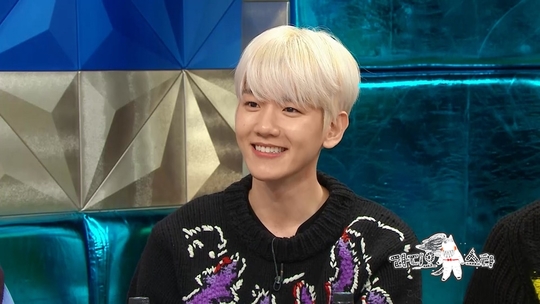 EXO Sehun has expressed concern about aging.MBC Radio Star, which will be broadcast on December 4, will be featured in EXO Radio Star featuring EXO (EXO) guardian, Baekhyun, Chanyeol, Kai, Sehun and Chen.EXOs youngest Sehun surprises everyone by confessing aging; Sehun is worried that he is experiencing aging recently, and has embarrassed his older brothers and sisters.Chanyeol reveals the symptoms of aging in Sehun and focuses attention.Chanyeol is curious by telling the story of a diving trip by making an appointment, saying,  (Sehun) did not come after a while.Sehun reveals behind-the-scenes encounter with US President Ivana TrumpEXO was invited to the presidential dinner of President Ivana Trump in June to gather topics.At the time, Sehun added curiosity by Confessions that he was sweating cold ahead of his handshake with President Ivana Trump.Baekhyun also draws attention by revealing the huge monthly expenditures: the back door that everyone was surprised by the unexpected amount.Among them, EXO members will be the first to be selected by the top importer.Baekhyun is proud of the EXO that appeared in the textbook. Baekhyun, who said that being a group in the textbook was a long dream, was thrilled that he finally dreamed.Chanyeol is also said to have boasted an extraordinary class by telling an anecdote that he felt EXO adjudication in Dubai.emigration site