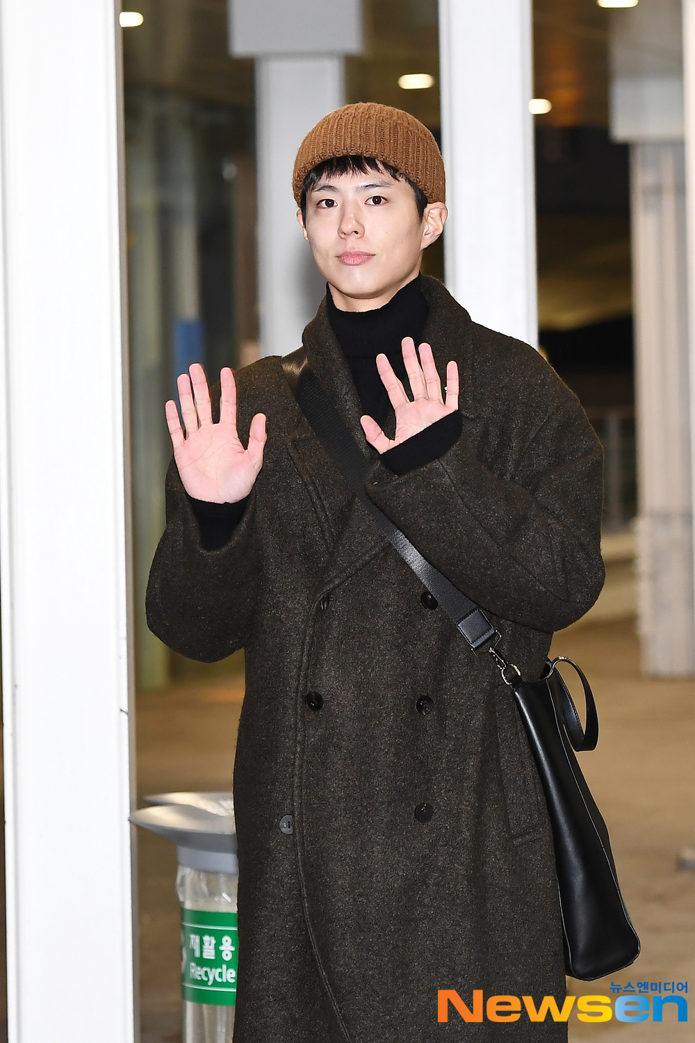 Actor Park Bo-gum (PARK BO GUM) departed for Nagoya, Japan, on December 4th (Wednesday) through Incheon International Airport in Unseo-dong, Jung-gu, Incheon, on the afternoon of December 3rd to attend the 2019 MAMA (Mnet Asian Music Awards 2019 Mnet Asian Music Awards) schedule.Actor Park Bo-gum (PARK BO GUM) is leaving for Japan.exponential earthquake