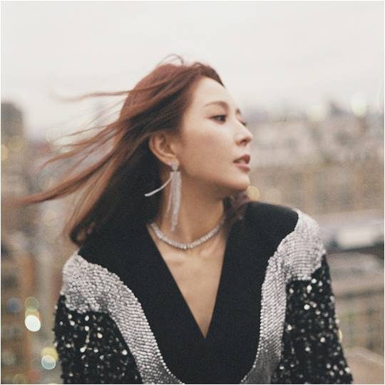 Singer BOA will release its new mini album Starry Night (Starry Night) on the 11th.BOAs second Mini album Starry Night features six songs of colorful charm.In particular, this album is a god that will be released in about six months after the single Feedback (feedback) released by the BOA in June.It is expected that every album will be able to meet new music of BOA that melts its own color.Starry Night will start booking sales at each music store from the 4th.