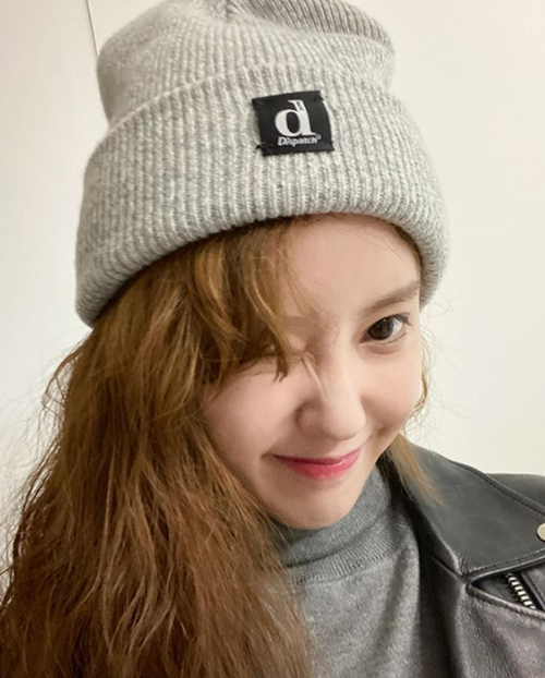 Actress Hyomin from group T-ara showed off her cute beauty.Hyomin posted a picture on his Instagram account on the 4th without any writing.The photo shows Hyomin taking a selfie with a wink.It also makes the fans feel excited by the clear features and thin smile.Hyomin is appearing on the Lifetime Channel entertainment Beauty Time.