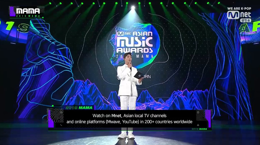 Actor Park Bo-gum, who was the host of 2019 MAMA, gave three Korean greetings.Park Bo-gum appeared as host at the 2019 Mnet Asian Music Awards (hereinafter referred to as 2019 MAMA) held at Nagoya Dome in Japan on December 4.Park Bo-black, who dressed up in a white suit, greeted him as Asias largest music awards ceremony, 2019 Mnet Asian Music Awards.In addition to Korean, I also gave cheers to English and Japanese three languages.It is the third time this year that I have been a host, and I can not forget the passion of artists and fans who love music.Especially, I wonder what the music energy generated in a big space will be like for the first time in Mama this year. Park Bo-gum said, The new dimension of drawing music beyond the boundaries is the concept of Mama this year. He said, It is being broadcast live in 200 countries around the world.hwang hye-jin