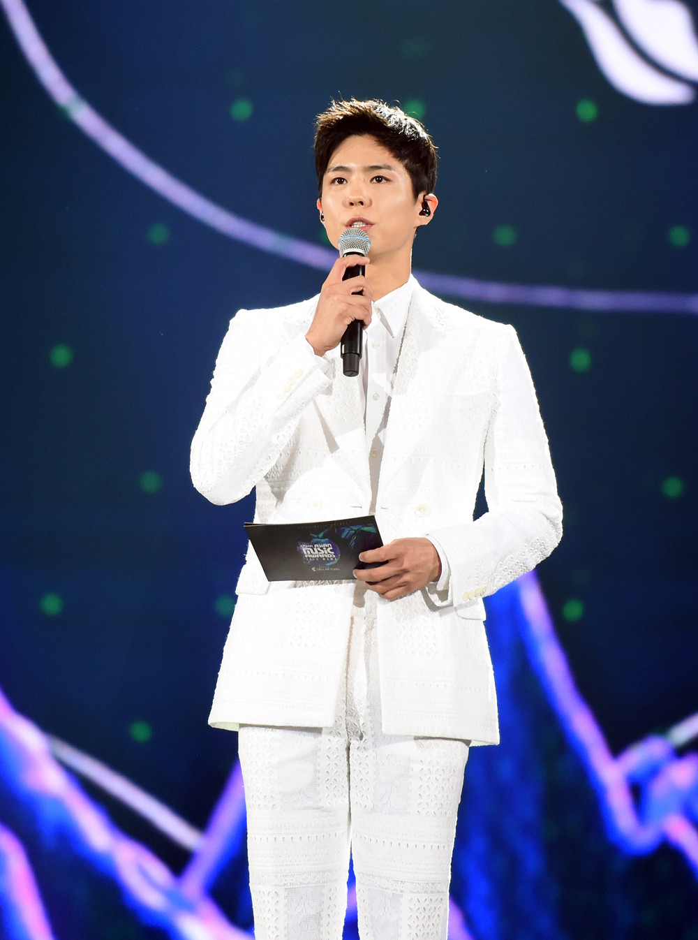 2019 MAMA (Mnet Asian Music Awards, Mnet Asian Music Awards) was held at Nagoya Dome in Japan on December 4Park Bo-gum appeared as host on the day, and Park Bo-gum appeared as host, and Mamamu, Monster X, Park Jin-young, BTS, Seventeen, Eighties, One Earth, Wavey (WayV), ITZY, Cheongha, Tomorrow by Together, and Twice attended the event.Photosexpressiveness