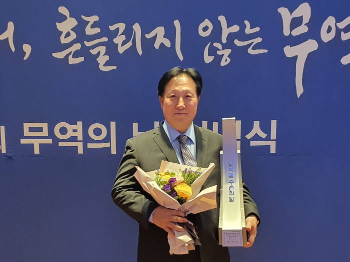 에스티아이 이미지