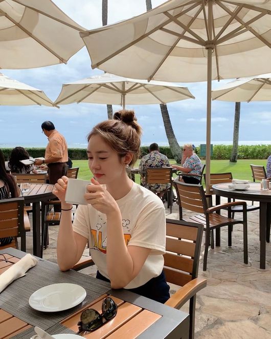 Actress Sung Yu-ri from girl group Fin.K.L showed off her fairy Beautiful looks.Sung-yuri posted a picture and a picture on his instagram on the 8th, If you want to take a picture, you will take off your sunglass and never see the Camera.The picture shows Sung-yuri drinking coffee outdoors, and Sung-yuri takes off her sunglass when she says she will take a picture, but she never looks at the Camera.Especially, the frowning expression that seems to be annoying gives a smile.However, the picture shows Sung-yuri, who is showing off her fairy Beautiful looks, and Sung-yuri, who enjoys her leisure time, is not much different from her past Beautiful looks of the past.Meanwhile, Sung Yu-ri played in JTBCs Camping Club.