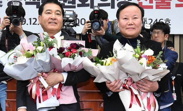 심재철·김재원, 자유한국당 원내대표·정책위의장 선출 [속보] | 인스티즈