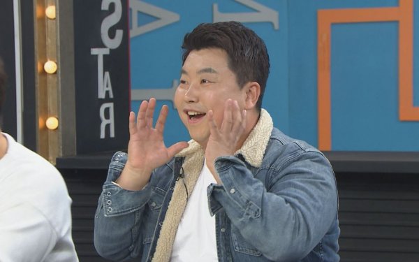 MBC Everlons Video Star, which will be broadcast on the 10th, will be featured as a special feature of the club, while Lee Ha-neul, Jang Hee-woong, Kim So-ra, Kim Poong and Jeong Ho-young will appear.On this day, Solar eclipse specialist Chef Jeong Ho-young will reveal that he has been mad (?) in the Solar eclipse Qualifications test.Jeong Ho-young said, I have Korean food, style Qualifications and puffer cook Qualifications, but I do not have Solar eclipse Qualifications.After studying abroad, he returned to Korea and challenged Solar eclipse Qualifations, but he also made his first public announcement that he was mad.So, Why do you do solar eclipse when you do not have any quickifications? In the question of MC Kim Sook, he said, If you see Solar eclipse people, your skin is good, but you eat good parts of fish secretly.It seemed good, he said, and he will laugh at the absurd reason why he started Solar eclipse.So Park said, So the skin is good. Jeong Ho-young said, I went to dermatology. In addition, Jeong Ho-young Chef surprised everyone by revealing photos of past slim days, unlike the warm and cute image of the present.He said, That was probably 60kg, and Now it is about 50kg more than I am.In the photo, Jeong Ho-young Chef boasted a slim and sleek appearance unlike now, and the guests who saw it were the back door that showed explosive reactions such as saying Lee Seung-gi is seen in the picture.Photo MBC Everly One Video Star