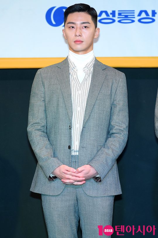 Actor Park Seo-joon revealed the damage caused by the hackinginging of Ubout.Park Seo-joon posted his official position on his agency Awesome Ent on his instagram on the 10th.In the public post, the agency wrote that Park Seo-joons personal YouTube channel was hackinginged, including blocking the managers access and deleting posts.Park said, I feel sorry that I have been deleted from my memories. I hope there will be no secondary damage.Park will appear in JTBCs new drama ItaeOne Klath, which is scheduled to air in 2020.Park Seo-joon, the official position of the agencyHi, this is Awesome.On the morning of the 9th, we detected activities that seemed to have been hackinginged, such as blocking access to managers and deleting posts on our personal YouTube channel.We immediately requested the YouTube headquarters to recover and take measures against hackinginging damage.In addition, we will formally request the Cyber ​​Investigation Service to investigate illegal activities that create anxiety, and we will inform you of the suspension of the Record PARK channel until accurate identification of the damage is made.I am sorry to have troubled you fans who love Park Seo-joon and channel subscribers, and I will do my best to restore quickly.