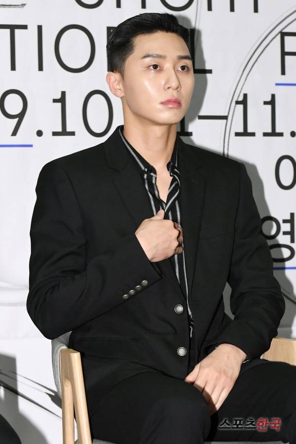 Actor Park Seo-joon has been hit by personal YouTube channel hacking.On Thursday, Park Seo-joon wrote on his Instagram account: I feel sick because I feel like Ive been deleted even by my memories.I hope there is no secondary damage. He posted a picture of his agency Awesome Ents Official Announcement.According to the photo, Park Seo-joons agency said, We detected activities that seemed to have been hacked, such as blocking access to managers and deleting posts on the Park Seo-joon personal YouTube channel on the morning of the 9th. He said.We will formally request Susa to Cyber ​​Susa University, and we will inform you of the shutdown of the Record PARK channel until we have a clear understanding of the damage, he added. We will do our best for quick recovery.Meanwhile, Park Seo-joon opened a YouTube channel in July and has been communicating with fans.Next is the special issue of Awesome Entity.Hi, this is Awesome.On the morning of the 9th, it was detected that activities that appeared to have been hacked, including blocking access to managers and deleting posts on our personal YouTube channel of our own Park Seo-joon.We immediately requested the YouTube headquarters to recover and take action against hacking damage.In addition, we will formally request Susa to Cyber ​​Susa University for illegal activities that create anxiety, and we will inform you of the suspension of the Record PARK channel until you can accurately understand the damage.I am sorry to have troubled you fans and channel subscribers who love Park Seo-joon, and I will do my best for quick recovery.