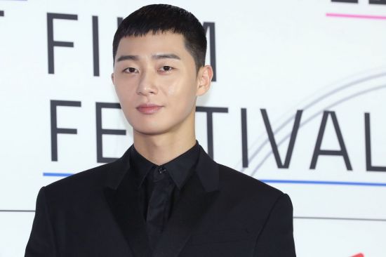 Actor Park Seo-joon has caused damage, saying his personal YouTube channel has been hacked.Park Seo-joons agency, Awesome E & T, announced on October 10 that activities that seemed to have been hacked, such as blocking access to managers and deleting posts, were detected on Park Seo-joons personal YouTube channel on the 9th.We immediately requested Recovery and action for hacking damage to YouTube headquarters, the agency said. In addition, Jo Sung-ha will formally request Susa to Cyber ​​Susa for illegal activities.Until the accurate understanding of the damage is made, the Record PARK channel will be shut down, he added. I am sorry to have trouble with the fans and the channel Subscriptions, and I will do my best for quick recovery.Park Seo-joon also said through his instagram that I feel sick because I have been deleted to my memories, he said. I hope there is no secondary damage.Meanwhile, Park Seo-joon opened a YouTube channel in July and started communicating with fans.He also received YouTubes Silver Button last month, breaking 100,000 Subscriptions just three months after opening the channel; all images have now been deleted.Next is the official position of Park Seo-joon agency Awesome E & THi, this is Awesome.On the morning of the 9th, it was detected that activities that appeared to have been hacked, such as blocking access to managers and deleting posts on our personal YouTube channel of our company, Park Seo-joon.We immediately requested the YouTube headquarters to recover and take action against hacking damage.In addition, Jo Sung-ha will formally request Susa to Cyber ​​Susa University for illegal activities, and will inform the company of the suspension of the Record PARK channel until accurate identification of the damage is made.I am sorry to have troubled you fans who love Park Seo-joon and Channel Subscription, and I will do my best for quick recovery.