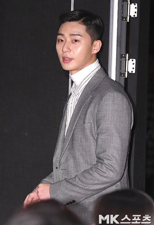 Actor Park Seo-joon revealed his feelings after hacking the YouTube channel.Park Seo-joon posted a statement on his instagram on the 10th of this month on the YouTube channel hacking that his agency uploaded to the official SNS channel.He also expressed his frustration, saying, I feel sick because I have been deleted from my memories. I hope there will be no secondary damage.We will formally ask the Cyber Investigation Unit to investigate illegal activities that create anxiety, he said.Park Seo-joons YouTube channel Record PARKs, which started in July, has been shut down.