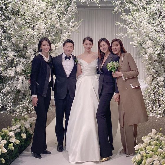 수현 이미지