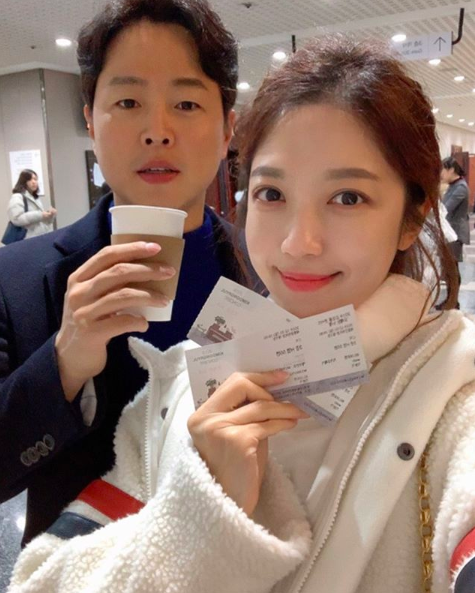 앵커·기상캐스터 부부 탄생 앵커·기상캐스터 부부 탄생