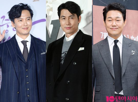 Will Actors Kim Nam-gil and Park Sung-woong join the movie Guardian, which Jung Woo-sung makes his debut as a director?Kim Nam-gil and Park Sung-woong are positively reviewing the appearance of the Guardian, which is first directed by Jung Woo-sung, said CJS Entertainment.Guardian is an action film about a mans desperate struggle to protect the last one, and Jung Woo-sung, who has been steadily preparing as a director, also takes the megaphone and stars.The Guardian is aimed at ace makers investing and cranking up in the first half of next year.Actors who also made their debut as film directors include Ha Jung-woo (Huh Sam-gwan), Kim Yoon-seok (mistress), and Cho Eun-ji (no lip).