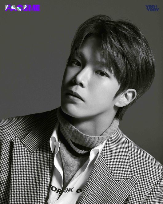 The characters Teaser and The Official Chart Photo of the group Verivery Leader Dongheon were released.Veriverys agency, Jellyfish Entertainment, posted its third mini-album FACE MEs first runner, Leader Dongheons personal characters Teaser and The Official Chart Photo, from 0:00 today (16th).Dongheon in the public video shows performance with his own feeling in the practice room.It is a short video, but it captures the attention of those who show grooved and powerful performance at once.The Official Chart Photo, which was released after the character Teaser, also contains a picture of Dongheon in uniform.In the close-up figure, the perfect visual was further highlighted with intense eyes and sleek jaw lines.In particular, Dongheon showed intensity and chic at the same time through The Official Chart Photo, and it gave out the charisma of Leader, raising the expectation of the album to be released in the future.Verivery, who is about to come back with his third mini album FACE ME on the 7th, will work with the first story of FACE it which means Lets face your own face and move on.FACE ME has unlimited possibilities, but it contains the process of admitting and loving oneself to the hurt youth in alienation and disconnection.Verivery, who has produced DIY videos as well as videos of their stories since his debut, and has shown the identity of the group with creative communication stones with fans, will show a more growing spectrum through this album.On the other hand, Verivery will release its third mini album FACE ME on January 7 and will perform its full-scale activities.Jellyfish Entertainment Provides