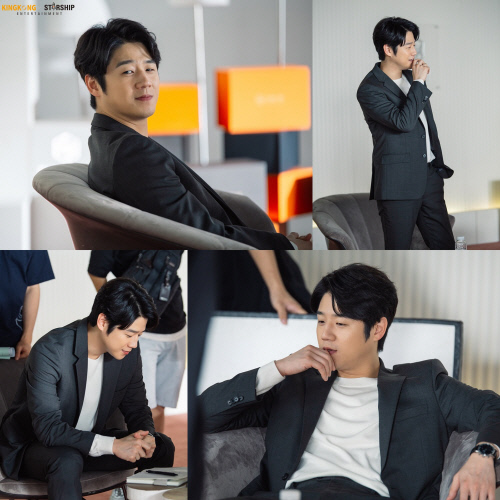 On the 17th, the agency King Kong by Starship released several behind-the-scenes cuts of Jung Jun Park, who played the role of the nebula department store promotion teams deputy The car with the role, in SBSs monthly drama VIP.Jung Jun Park in the public photo shows a dandy and sophisticated charm wearing a dark gray color suit.He creates a relaxed atmosphere, such as contacting the camera with the eye with a deadly eye, or sitting in a chair and looking somewhere.In the ensuing photo, Jung Jun Park is working on the rehearsal in a serious manner.He is a back door that not only shows high-quality performance in every scene with a high concentration, such as a real-life rehearsal, but also plays a role as an atmosphere maker in the field with excellent sense of humor and sense.Jung Jun Park boasts a perfect sync rate with the drama character The car with the, attracting viewers interest.He showed the face of a straight man like a bulldozer at the beginning of the play, and after he learned about the pain of Lee Hyun-ah (Lee Cheong-a), he delicately portrayed the car with the approach with a poor but pure heart, proving his dense character digestive power.In the VIP heading to the second half, expectations are gathered for the story of The car with the story drawn by Jung Jun Park.Meanwhile, VIP will be broadcast every Monday and Tuesday at 10 pm.Photo  King Kongby Starship Offers