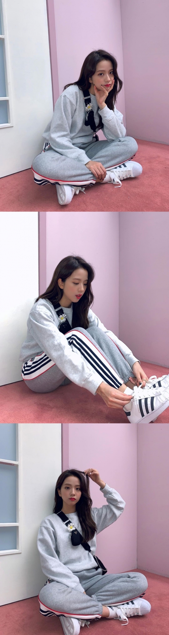 Girl group BLACKPINK member JiSoo shared daily life.On the 17th, JiSoo posted a picture on his SNS with an article entitled JiSoo of the Day.In the open photo, JiSoo is staring at the front in a gray training suit, and the beautiful looks that are revealed in comfortable attire are noticeable.The netizens commented, JiSoo is so beautiful, it looks like a queen, JiSoo is clear and pretty today, and I want to see Sister so much.On the other hand, BLACKPINK, which JiSoo belongs to, has been active in Japan since the release of the Japanese version of EP album Kill This Love on the 16th of last month.