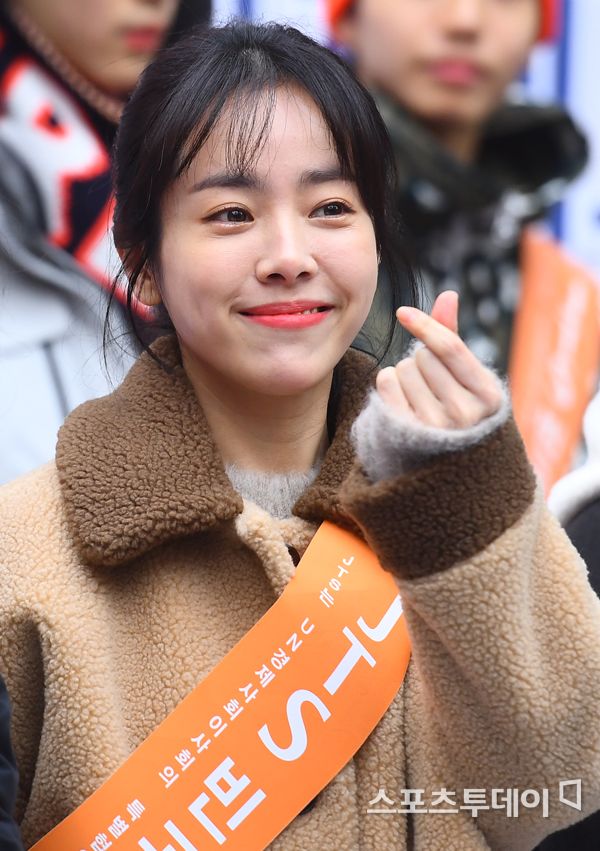 JTS Street Raising Event was held on the hill of the Gangnam station Seocho Wind in Seoul Seocho District on the afternoon of the 21st.Actor Han Ji-min, who attended the event, is on hand. December 21, 2019
