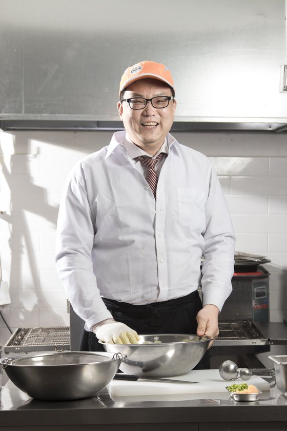 60계 치킨 장조웅 대표. [사진 장스푸드]