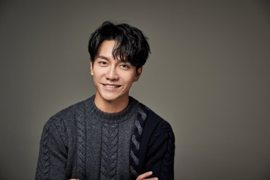 If you look at the ending of Vagabond, youll feel like youre going to Season 2; if you have Cheering for Season 2, youll be able to go.Lee Seung-gi played a big role in the recent SBS spy drama Vagabond.Acting is also Acting, but Spectacle and Action have taken several scans that are hard to see on TV.There was Lee Seung-gi in the center of the scene, which is the signature of this drama, such as the car chase and the Morocco rooftop.The difficult scene shooting can be left to the band, but they did it themselves without leaving it to the specialist (band) to get real scenes, such as a god jumping from this roof to that roof at Morocco.I learned at Action School for two months and it was worthwhile to suffer. I told them that the proportion of actors should be high, and the actors and actors joined together.Im glad I saw it on the screen.Cha Dal-geon, played by Lee Seung-gi, was the role of revealing the truth when he learned that the corruption and conspiracy of the power group were involved in the accident of his beloved nephews dead plane.I am personally satisfied, and the Chadalgan station was fun.Lee Seung-gi participated in the work that Pedi, who met with me on vacation in the army, wrote with her in mind.I was willing to produce high-quality action in Korea, and I was totally convinced by the director because it was pre-production.The existing Lee Seung-gis Roco and Melo-oriented images have become the occasion to expand the spectrum with Vagabond.I tried to change, but it might not be a response. Vagabond participated in the American Action movie series with a fun view and thinking that Korea would do it.I didnt mean to get a chic image.It was an intelligence piece, but there were a few boats, Bae Suzy (played by Gohari) and a melodrama. My nephew was dead.Melody with Bae Suzy goes smooth without feeling heterogeneity; views of me and Bae Suzys melodrama are higher than those of Action Video.He said it was a dereliction of duty not to take Lee Seung-gi and Bae Suzy with melodies, but there was no time to check each others Feeling.I heard that when you experience a difficult situation, love sprouts.Lee Seung-gi reportedly learned a lot from watching Yun-shik Baeks senior Acting as President Jung Guk-pyo.The presidents ambition was expressed by an Acting that only Yun-shik Baek could digest. He took it out of his power.Yun-shik Baek said, Take the guy who does the Han River water quality test. And I enjoyed the scene that hit the head of the intelligence officers cheek. Lee Seung-gi is also the harvest of the year that he encountered new entertainment through Little Forest and Cumber is your Season 2 (Netflix) in addition to entertainment All The Butlers.I was a singer and I heard that I would not sing the drama OST.I went to the army and screamed a lot, and my throat was hurt. I needed time to reshape myself. I havent recorded for three years.I think its right to put the concept I want to do, whether its a mini album or a regular album rather than an OST. I need time.Lee Seung-gi was worried about the familiarity of her voice with her TV exposure. The voice doesnt change. So you have to change the concept.It is also part of taking entertainment with Taiwanese actor Ryu Ho through Netflix.Bumbaner 2 was all I had to do, because Jae Seok controlled the whole thing. It was so good.For Lee Seung-gi, entertainment is a deviance and a vital element of entertainers. He said, There is no such thing to laugh at in everyday life.All The Butlers is a program that made me young.I once said I was going to be targeting three entertainment, drama, and song, but I realized how arrogant it was, he said.When asked why he lives hard, Lee Seung-gi said, I like to do Top Model on new things.I like this job, so I have a desire to show you something new because I like it. Some things are a little bit down these days.I think that I am tired of trying to do too well. As for future work and marriage issues, he said, It is a time to meet if there is a good person.If you are over 40 years old, marriage will be difficult, he said. First of all, you have to establish the identity of entertainer Lee Seung-gi and person Lee Seung-gi.I am over 30 years old as a human being and I have to live well, so I have to think about the direction well.Its not like Im doing everything I can as an entertainer, but its time to make a Top Model apart from what I can do well.seo bong-gi