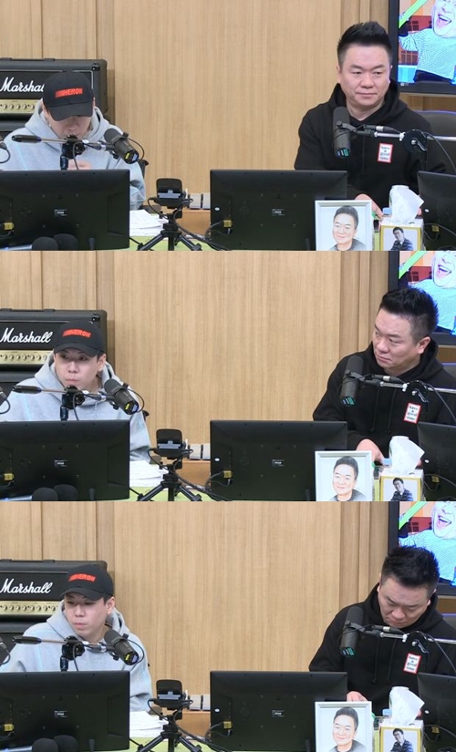 TV Cultwo Show Yang Se-chan talked about his meeting with Lion Reynolds.Yang Se-chan appeared as a special DJ on SBS Power FM Dooshi Escape TV Cultwo Show (hereinafter referred to as TV Cultwo Show) which was broadcast on the afternoon of the 23rd.Yang Se-chan talked about an anecdote at the scene when Lion Reynolds appeared through Running Man.Lion Reynolds was long and really deadpooly and cool, and it was pleasant when the camera was gone, he said.The comedian Kim Tae-kyun asked, What did you talk about? Yang Se-chan stopped saying, I did my translation. Suddenly, he said, I really like EXO.So I was surprised, he said.Kim Tae-kyun, who heard the meeting with Lions Reynolds of Yang Se-chan, expressed envy, saying, I want to see Lion Reynolds once.On the other hand, Lion Reynolds appeared on SBS entertainment program Running Man, which was broadcast on the 22nd, and showed off his sense of entertainment.