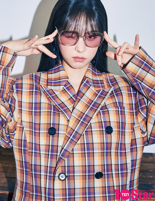 Actor Seo Eun-soo has revealed his desire to co-work with Jung Hae In.Tenstar released a January issue photo with Seo Eun-soo on December 24.Seo Eun-soo in the picture reenacted the fashionista of the 1970s by wearing a plaid overfit jacket and pants and white boots.In addition, the concept of wearing a knit with a white frill emanated a unique pure and lovely charm with the reminder of Sophie Marso, who shook the hearts of male fans around the world in the past.In the cut wearing a red tube top dress, he showed off his elegant and sexy charm and made a colorful retro fashion.Seo Eun-soo, who made his debut in 2016 with SBS drama The Incarnation of Jealousy, raised his awareness through KBS 2TV Golden My Life, which received a great love with the highest audience rating of 45% the following year.Last year, JTBC Rigal High debuted in three years as a starring role.Seo Eun-soo, who was in the new year, said that it is the biggest hope to entertain and enjoy the good work. When asked about the genre I wanted to challenge, he said, I have never taken a melodrama yet.I want to take a deep orthodox melodrama. As an actor who wants to co-work together, Jung Hae In is cited.I recently watched the movie The Music Album of Fever again, and it was so impressive, he said, and I wish I could come to the day when I work with my fans personally.Seo Eun-soo made a special appearance last year on TVN Hotel Deluna as Veronica, Sanchezs girlfriend (Cho Hyun-chul).When Hotel Deluna became so popular, it was called Veronica more than Seo Eun-soo at the time, he said. I was glad to meet Cho Hyun-chul and went on shooting.But it was a little hard to shed tears from the first screen, and I was waiting until dawn and suddenly shed tears, so I could not feel like it. Seo Eun-soo said he had time to reflect on himself while looking back on last year. I do not see other things well when I concentrate on one.When shooting, there are many times when I do not see my cell phone at all.I was so sad about it, he said. After Ligal High, I had time to myself, and I realized again how powerful my acquaintances were to me.What is the charm of his Actor Seo Eun-soo He laughed, glumly, Is it a common look around?The directors tell me a lot about the energy in their eyes, and its the energy that comes from people, but it seems to be my charm, he said.bak-beauty