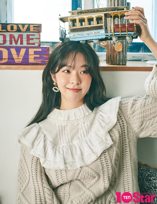 Actor Seo Eun-soo has revealed his desire to co-work with Jung Hae In.Tenstar released a January issue photo with Seo Eun-soo on December 24.Seo Eun-soo in the picture reenacted the fashionista of the 1970s by wearing a plaid overfit jacket and pants and white boots.In addition, the concept of wearing a knit with a white frill emanated a unique pure and lovely charm with the reminder of Sophie Marso, who shook the hearts of male fans around the world in the past.In the cut wearing a red tube top dress, he showed off his elegant and sexy charm and made a colorful retro fashion.Seo Eun-soo, who made his debut in 2016 with SBS drama The Incarnation of Jealousy, raised his awareness through KBS 2TV Golden My Life, which received a great love with the highest audience rating of 45% the following year.Last year, JTBC Rigal High debuted in three years as a starring role.Seo Eun-soo, who was in the new year, said that it is the biggest hope to entertain and enjoy the good work. When asked about the genre I wanted to challenge, he said, I have never taken a melodrama yet.I want to take a deep orthodox melodrama. As an actor who wants to co-work together, Jung Hae In is cited.I recently watched the movie The Music Album of Fever again, and it was so impressive, he said, and I wish I could come to the day when I work with my fans personally.Seo Eun-soo made a special appearance last year on TVN Hotel Deluna as Veronica, Sanchezs girlfriend (Cho Hyun-chul).When Hotel Deluna became so popular, it was called Veronica more than Seo Eun-soo at the time, he said. I was glad to meet Cho Hyun-chul and went on shooting.But it was a little hard to shed tears from the first screen, and I was waiting until dawn and suddenly shed tears, so I could not feel like it. Seo Eun-soo said he had time to reflect on himself while looking back on last year. I do not see other things well when I concentrate on one.When shooting, there are many times when I do not see my cell phone at all.I was so sad about it, he said. After Ligal High, I had time to myself, and I realized again how powerful my acquaintances were to me.What is the charm of his Actor Seo Eun-soo He laughed, glumly, Is it a common look around?The directors tell me a lot about the energy in their eyes, and its the energy that comes from people, but it seems to be my charm, he said.bak-beauty