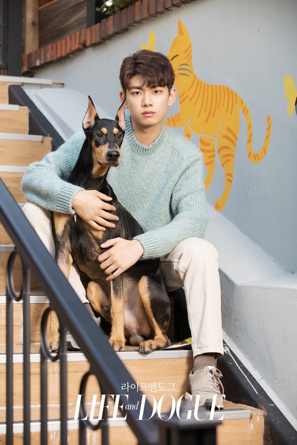 Actor Ryoo Ui-Hyun hosted a warm winter pictorial with Pet BABE.Ryoo Ui-Hyuns agency, Wise Company, released a couple of photos of Ryoo Ui-Hyun and Pet BABE in the pet magazine Life Anne Dog (LIFE and DOGUE).In this picture, we showed honey chemistry with BABE in accordance with the concept of winter outing with Pet, and we showed unique lovely charm in the frame.In particular, BABEs chic but charismatic look and intense eyes toward the camera have proved to be resemblance to the illusion of seeing Ryoo Ui-Hyun.In an interview with the pictorial, Ryoo Ui-Hyun went to the daily life and episode with Pet as well as his current situation.For a happy life with Pet, it can be helpful to study more in advance, he said.Ryoo Ui-Hyun is attracting attention from viewers as Moonparang, the first and facial genius in the KBS2 weekend drama Love is Beautiful Life is Wonderful.Meanwhile, pictures and interviews with the chic but unique loveliness of Ryoo Ui-Hyun and BABE can be found in the winter issue of the pet magazine Life Anne Dog (LIFE and DOGUE).