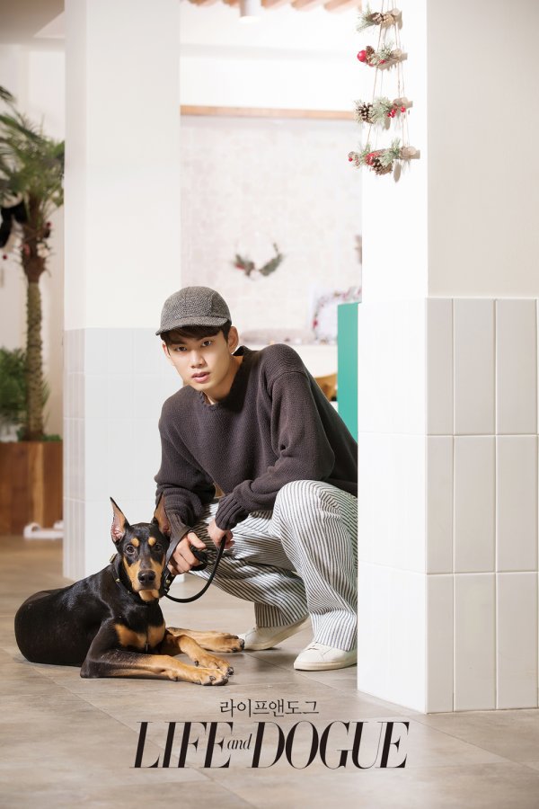 Actor Ryoo Ui-Hyun hosted a warm winter pictorial with Pet BABE.Ryoo Ui-Hyuns agency, Wise Company, released a couple of photos of Ryoo Ui-Hyun and Pet BABE in the pet magazine Life Anne Dog (LIFE and DOGUE).In this picture, we showed honey chemistry with BABE in accordance with the concept of winter outing with Pet, and we showed unique lovely charm in the frame.In particular, BABEs chic but charismatic look and intense eyes toward the camera have proved to be resemblance to the illusion of seeing Ryoo Ui-Hyun.In an interview with the pictorial, Ryoo Ui-Hyun went to the daily life and episode with Pet as well as his current situation.For a happy life with Pet, it can be helpful to study more in advance, he said.Ryoo Ui-Hyun is attracting attention from viewers as Moonparang, the first and facial genius in the KBS2 weekend drama Love is Beautiful Life is Wonderful.Meanwhile, pictures and interviews with the chic but unique loveliness of Ryoo Ui-Hyun and BABE can be found in the winter issue of the pet magazine Life Anne Dog (LIFE and DOGUE).