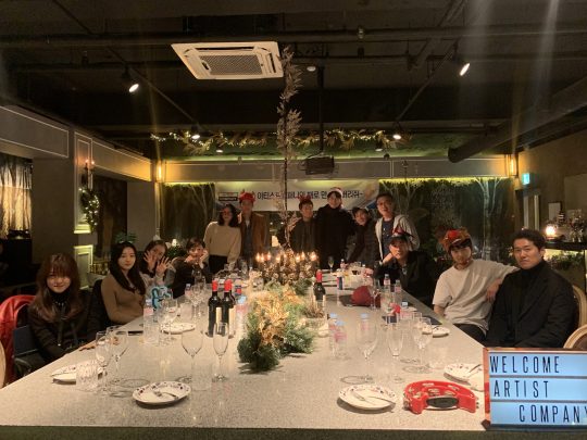 Actors from The Artist Company left Christmas greetings.The Artist Company posted Christmas greetings and photos of entertainers Kim Jong-won, Kim Jong-soo, Bae Sung-woo, Shin Jung-geun, Lee Jung-jae, Jung Woo-sung, Jang Dong-ju, Jo Hyun-hyun and Cha Rae-hyung.They are looking at the camera with a happy expression, full of Christmas atmosphere.In addition to the photo, on the 24th, ACP (Artistcompany Christmas Party) under the title of Naver VLove Live!It went on to broadcast and gave a gift-like day to many people.The Artist Company Christmas Party Love Live! The agencys official Naver VLove Live!You can see it on the channel.
