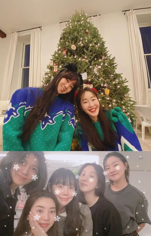 EXO, BLACKPINK, Girls Generation to Actor Gong Hyo-jin, Son Dam-bi.In response to Christmas, many stars have started to communicate with fans through SNS.In particular, they are giving warmth to those who see authentic shots with their best friends or with pictures full of personality such as Christmas tree.On the morning of the 25th, EXO Chanyeol posted a picture of his childhood on his personal SNS.Chanyeol in the photo is dressed in a Santa Claus hat and beard, and Chanyeols unique smile, which is seen between his beards, attracts attention.It shows the right example of growth with clear and clear attention.Member and EXO leader Suho, like Chanyeol, has released a photo taken in front of the Christmas tree.Suho showed off the face of Fashionista by matching the same color hood and black coat as the RED hairstyle.Chanyeol, in particular, gave fans a big smile by leaving a comment saying, What is it? Its the same.BLACKPINK JiSoo, who has become a global girl group, posted three photos of his fingers posing in a white blouse and RED skirt on his personal SNS on the morning of the 25th.JiSoo said: BLACKPINK fan club. Its Christmas already because its been a year fast.I spent last year together, but I cant do this year, but I hope Haru can make many good memories. Everyone, please. I miss you.We look at it quickly and make Haru Haru like another gift like Christmas. I love you. Girls Generation Taeyeon, who is constantly communicating with fans through SNS, can not be missed.Taeyeon posted three photos of her partying Christmas with acquaintances.Girls Generation Taeyeon wears a hat reminiscent of Christmas tree lightsThen Girls Day Hyeri, known as her usual best friend, boasted a pleasant chemistry by leaving a comment saying The hat is so coveted.In addition, Gong Hyo-jin and Son Dam-bi, who appeared on KBS 2TV Camellia Flowers, which recently became popular, showed off their enviable Warmans by releasing photos of Christmas with Um Ji Won, Jung Ryeo Won, Kim Soi and Kang Seung Hyun.EXO Chanyeol, Suho, BLACKPINK JiSoo, Girls Generation Taeyeon, Gong Hyo-jin, Son Dam-bi SNS