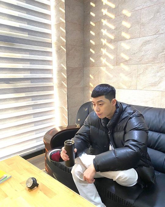 <p>Actor Park Seo-joon this JTBC new drama Itaewon then write shooting in and near panic to the public.</p><p>Park Seo-joon is a 12 27 personal Instagram in the morning too tough?That the US had. In the photo, Park Seo-joon is padded jumper, wearing a bemused expression as sitting on the couch named after a place has. Park Seo-joons expression tired from walking so far to his own.</p><p>Park Seo-joon is 2020 1 31 from being broadcast JTBCs new hotel drama Itaewon and then write inreleased from prison after the court entered that night into the fortress and this role did. Park Seo-joon this starred JTBC drama Itaewon then writingis the same name of the webtoon novel to work. Park Seo-joon in addition to the movie witchesthrough face to face Arlene Kim style, in 2017 the kind of the tvN Saturday drama Secret of forest type described, such as the topic of the actors appeared to confirmed it.</p><p>Meanwhile Park Seo-joon This starring in JTBCs new hotel drama Itaewon then Writingby 2020 1 31 first broadcast</p>
