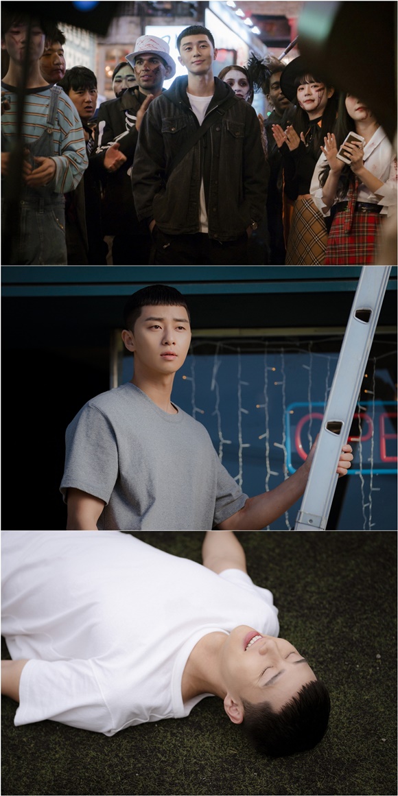 Park Seo-joon, a Itaewon Klath, predicted another life character.JTBCs new gilt drama Itaewon Klath (director Kim Sung-yoon, playwright Cho Kwang-jin, production showbox and writing, original webtoon Itaewon Klath), which will be broadcast following Chocolate, unveiled Park Seo-joons Character Stillcut, which returned to the original Webtoon Klath, on the 27th, raising expectations.The Itaewon Clath, based on the next webtoon of the same name, is a work that depicts the hip rebellion of youths who are united in an unreasonable world, stubbornness and passenger.Their entrepreneurial myths, which pursue freedom with their own values ​​are dynamically unfolded in the small streets of Itaewon, which seems to have compressed the world.The original work, which received the hot love of webtoon enthusiasts, was reported to the news of the joining of other class actors such as Park Seo-joon, Kim Dae-mi, Yoo Jae-myeong and Kwon Na-ra.Above all, there is a keen interest and expectation in the transformation of Park Seo-jon, who returns to the drama in a year and a half.Park Seo-joon played the role of Park Sae-roi, an outspoken straight-line young man who received Itaewon as a conviction.In the streets of Itaewon, who entered with an undead anger, he begins a new dream challenge.Park Seo-joon, who has been fighting back against the restaurant industrys big company Jangga, will be unfolding in a hot air with a single body, a single night.In the meantime, Park Se-rois perfect and perfect Park Seo-joons only tear visual catches the eye.At night in Itaewon, the heat of Halloween, Park is standing, and the excitement of his face and excitement is conveyed in his glittering eyes.Park Sae-ros Itaewon entry, which is fascinated by the coexistence of fashion, diversity and freedom, amplifies the curiosity.In another photo, Park Sae-roi, who is lying on the side of the playground and picking a breath, is also eye-catching.I am more looking forward to meeting with Park Sae-roi, a normal but extraordinary young man.Park Seo-joon cited the charm of Character as the reason for choosing Itaewon Clath.Park Seo-joon said, The Park Sae-roi is the biggest reason I decided to appear.I thought I could show you a variety of acting features once again because I have another charm with the roles Ive been in charge of, he said. The way I try to live independently without being overwhelmed by anyone will make people who watch the drama feel catharsis.He added, I will try to convey the exciting fun and heartbreaking impression of the original work.On the other hand, Itaewon Clath is the first production drama of Showbox that has shown films with workability and popularity such as Taxi Driver, Assassination and Tunnel.Director Kim Sung-yoon, who has been recognized for his sensual performance through his Gurmi Green Moonlight and Discovery of Love, catches megaphone and the author Cho Kwang-jin directs the script to focus attention.It will be broadcast first at JTBC at 10:50 pm on January 31 following Chocolate.