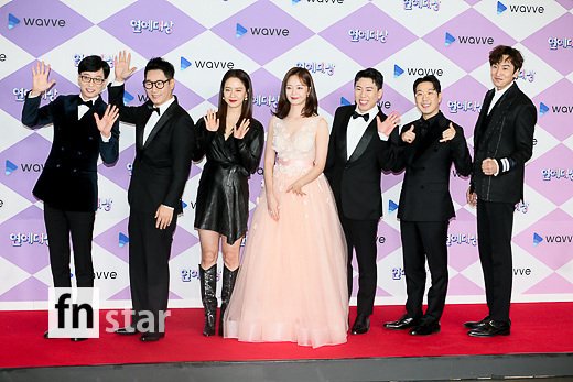 The Running Man team attended the 2019 SBS Entertainment Grand Prize red carpet held at Sangam-dong SBS Prism Tower in Seoul Mapo District on the afternoon of the 28th.fn star Lee Seung-hoon