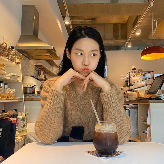 Seolhyun reveals Coffee tasteSeolhyun released a photo on December 27 of her Instagram account showing her with Ice Americano in front of her, with the caption Ice Americano on her Instagram account.The netizen responded, I am also frothy and I want to drink a cup of Ice Americano together.pear hyo-ju