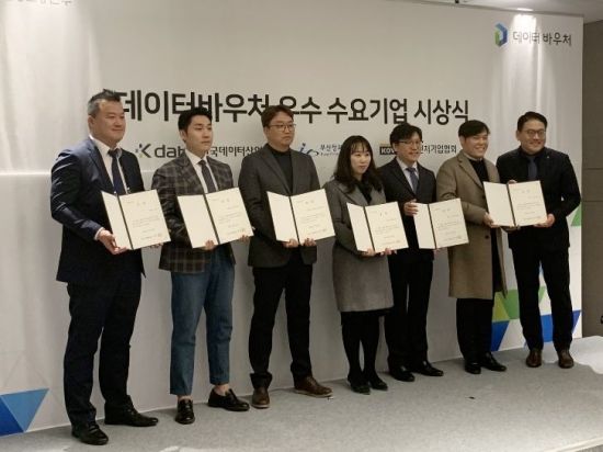 심플로지스 이미지