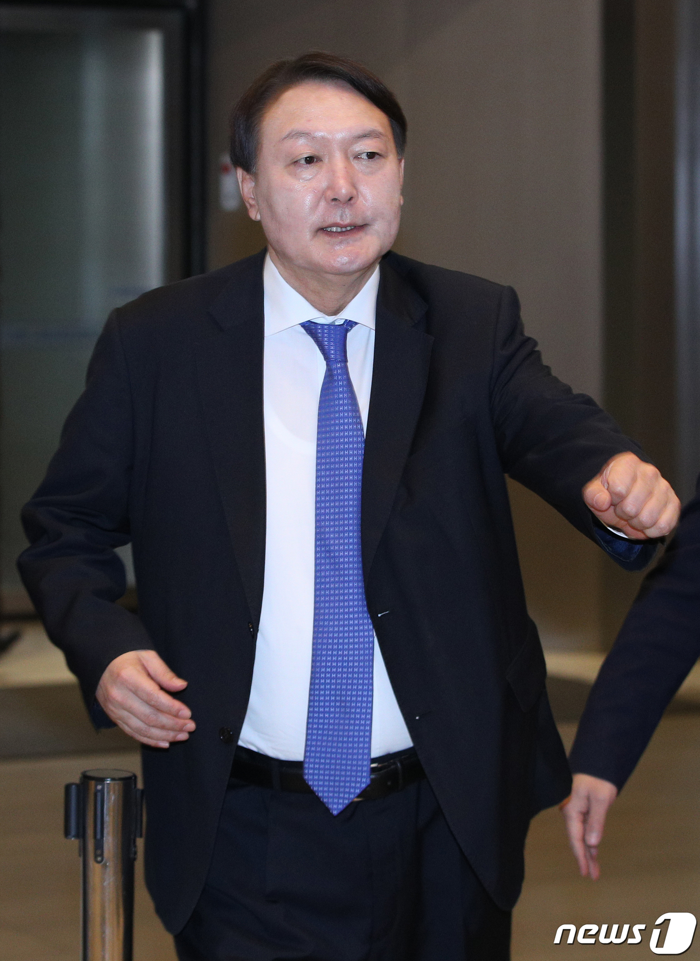 윤석열 총장 '신년회서 추미애 장관 만날까?'