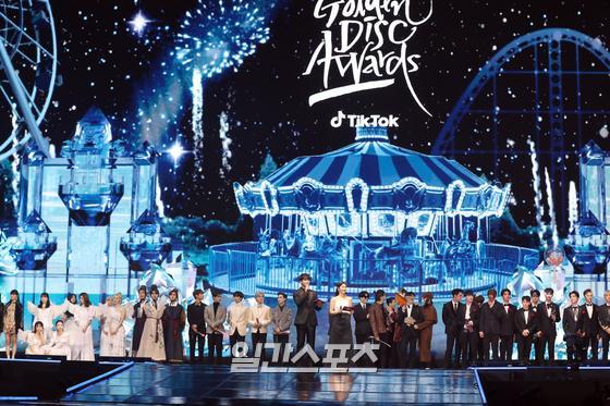 34th 2020 Golden Disk Awards with TicToc will be broadcast live on JTBC, JTBC2 and JTBC4.Special reporting team / 2020.01.052020 Golden Disk with TicToc, Gorgeous Opening