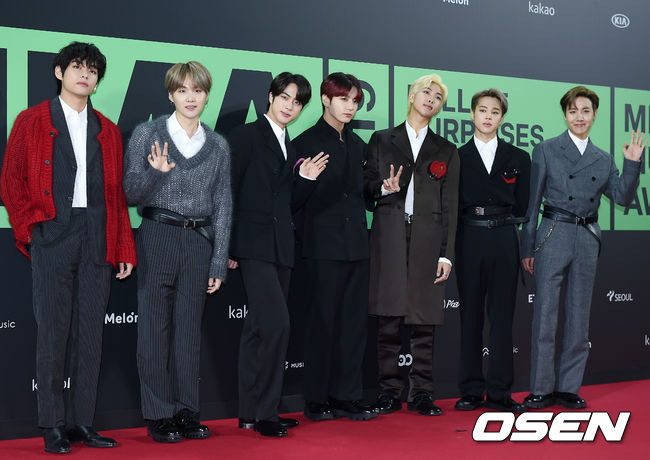 1 in the Boy Group brand reputation in January ..EXO 2nd place 3rd in the eventeenBTS topped the Boy Group brand reputation in January; second place was EXO and third place was Seventeen.The Korea Enterprises and Trade Institute will start December 3, 2019, 2020 yearThe data were analyzed by consumer behavior analysis of 67,103,533 Boy Group brand Big Data, which was measured by January 4, and the data were analyzed by the consumer behavior analysis.Compared with the brand big data of 59,292,191 in December, it increased by 13.17%.2020 yearThe 30th place in the Boy Group brand reputation in January was BTS, EXO, Seventeen, NUEST, NCT, Astro, BIGBANG, Stray Kids, Monstar, Super Junior, The Day After Tomorrow Esporte Clube BahiaTwogether, GatSeven, SF9, Golden Tea The results were analyzed in the order of Ild, SHINee, VIXX, Infinite, The Boyz, Beasts of the Southern Wild, 2PM, CIX, AB6IX, TVXQ, BtoB, Bigton, WINNER, Hotshot, Berryberry, Pentagon, and ATIZ.1st, BTS (RM, Sugar, Jin, Jhop, Jimin, Bu, and Jungkuk) brands became part of the brand reputation with JiSooooo 2,791,128 MediaJiSooooo 5,363,968 Communication JiSooooo 6,274,418 CommunitySooooo 6,332,522, JiSooooo 20,762, It was analyzed as 036.Compared with the brand reputation JiSoooo 12,183,036 in December, it rose 70.42%.Second place, EXO (Support, Chanyeol, Kai, Dio, Baekhyun, Sehun, Siumin, Lay, Chen, Tao, Luhan, Chris) brands become JiSooooo 649,704 MediaJiSooooo 1,634,560 Communication JiSooooo 1,513,055 CommunitySooooo 687,545 The results were analyzed as JiSooooo 4,484,865.Compared with the brand reputation JiSooooo 7,248,798 in December, it fell 38.13%.Third, the Seventeen (Escues, Jeonghan, Joshua, Jun, Hoshi, Wonwoo, Uji, Dogyeom, Mingyu, Xu Minghao, Boo Seungkwan, Vernon, Dino) brands have participated in the 450,560 Media JiSooooo 1,680,640 Communication JiSooooo 635,321 Community Soo 378,124 was analyzed as brand reputation JiSooooo 3,144,645.Compared with the brand reputation JiSooooo 2,295,052 in December, it is 37.02%.The fourth place, NUEST (JR, Aron, Baekho, Hwang Min-hyun, and Ren) brand was analyzed as JiSooooo 2,586,334 as participating JiSooooo 405,240 media JiSooooo 1,587,712 communication JiSooooo 284,493 CommunitySooooo 308,889.Compared with the brand reputation JiSoooo 1,785,188 in December, it rose 44.88%.5th, NCT (Tayil, Johnny, Taeyong, Utah, Doyoung, Representation, Winwin, Mark, Haechan, Jung Woo) Brands became part of the brand with JiSooooo 116,600 MediaJiSooooo 1,567,744 Communication JiSooooo 329,579 CommunitySooooo 420,352 It was analyzed as 2,275.Compared with the brand reputation JiSoooo 1,446,714 in December, it rose 68.26%.Boy Group Brand Reputation 2020 yearThe January analysis included BTS, EXO, Seventeen, NUEST, NCT, Astro, BIGBANG, StLay Kids, Monstar, Super Junior, The Day After TomorrowEsporte Clube BahiaTwogether, GodSeven, SF9, Golden Child, SHINee VIXX, Infinite, The Boyz, Beasts of the Southern Wild, 2PM, CIX, AB6IX, TVXQ, BtoB, Bigton, WINNER, Hotshot, Berryberry, Pentagon, ATIZ, New Kid, Blockby, Shinhwa, BAP, Halo, FT Island, East Kids, Seven Arklock, Limitrice, JYJ, B1A4, Jekskis, 2AM, MCND, VAV, One Earth, TinTop, Boyfriend, Argon, JBJ95 were analyzed.