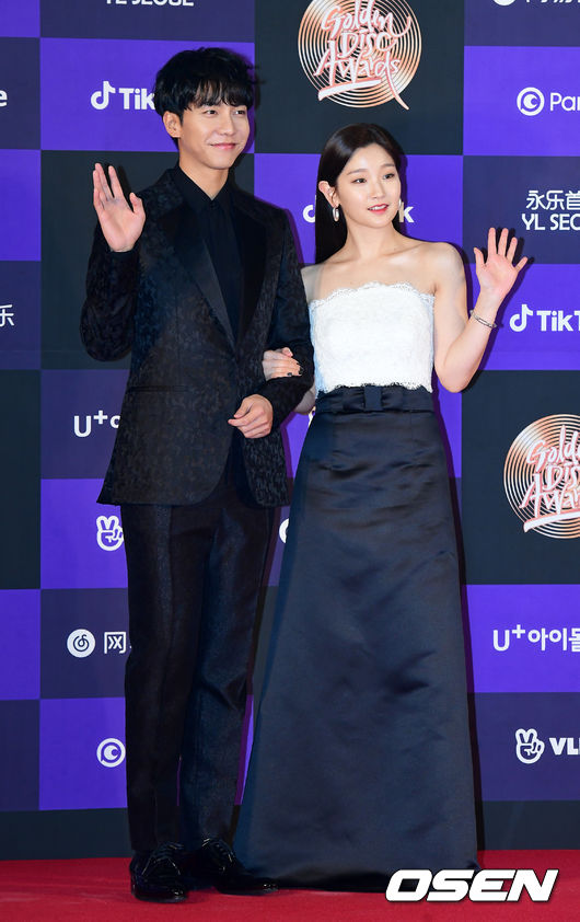 On the afternoon of the 5th, the 34th Golden Disk Awards with TikTalk (2020 Golden Disk) Recording Awards ceremony was held at Gocheok Sky Dome in Seoul Guro District.Lee Seung-gi, Park So-dam poses