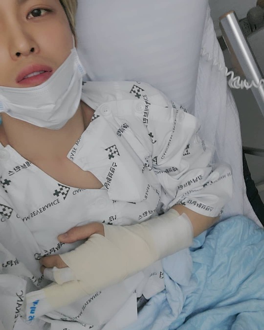 Jaejoong announced the Admission.Singer Jaejoong posted a picture and a picture on his Instagram on January 6, saying, The new year is not long after the bright year is over.The photo released is a selfie taken by Jaejoong lying on Admission to the hospital, with a bandage in his hand. Looks like he was injured.Jaejoong said, But do not worry too much about it being cured soon, and the concert will be held this month without any trouble.You should be careful about your health and happy for the new year. minjee Lee
