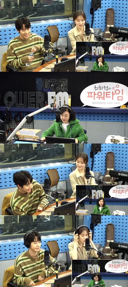 Actor Lee Sung-kyung and Ahn Hyo-seop speak about Han Suk-kyuActor Lee Sung-kyung and Ahn Hyo-seop appeared as guests and talked about SBS Power FM Hwa-Jeong Chois Power Time (hereinafter referred to as Choi Fata) broadcast on the 6th.Asked by DJ Hwa-Jeong Choi how he was doing under the casting offer, he said: First of all, it was so glorious.Actors, the crew, were all going in the same state for the first time, but I was so grateful. Ahn Hyo-seop said, I was so honored.And I think I was very excited about the idea of ​​being with Han Suk-kyu Hwa-Jeong Choi asked, How about the Han Suk-kyu Actor on the spot? And Ahn Hyo-seop said, Its really the same.Lee Sung-kyung said, I was worried because I was so president, but I was so kind and friendly and thank you for causing me to laugh.In the words of Hwa-Jeong Choi, who asked me to explain the character, Lee Sung-kyung said, I took the role of Cha Eun-jae.The character is summed up in one word as youth; then Ahn Hyo-seop takes on the role of West Woojin.Woojin is a very cynical and unbelieving friend, he said. Woojin is also clearly seen growing up when he enters Doldam Hospital. Photo = SBS-looking radio