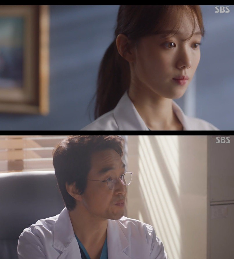 The first and second reappearances are arranged in the first and second place.First surgery at stone wall: Lee Sung-kyung tears after Han Suk-kyus The King Of RobberyAhn Hyo-seop has argued with Han Suk-kyu over the surgical procedure.On SBSs Romantic Doctor Kim Sabu, which aired on the 7th, the first surgery of Woojin (Ahn Hyo-seop) and Eun Jae (Lee Sung-kyung) was drawn.Earlier, Eunjae went into the operating room after eating a tranquilizer and was relegated to Doldam Hospital.Im not going to sleep or sleep in an operating room, said Han Suk-kyu, who was about to undergo surgery for a ministerial patient.If youre not confident, well talk quickly. No, its okay, he warned, and he said clearly, it wont happen.Woojin also warned the silver that I do not want to run with you this time. The silver was confused during the practice, and Woojin took care of him.If Doyle (Mr. Byun Woo-min) said, I have a lot of clothes, and I am a ministerial patient as soon as I come, the mind (Mr. Jin-kyung) said, Dont worry too much.We are our own players, too.Kims quick hand was surprised by Woojin and Eunjae, and Ki-tae (Im Won-hee) showed off that it was not Gods hand. Woojin also took a snow stamp on Kims head with extraordinary confidence and skill.However, the surgery hit the wall with bleeding problems, and Woojin recalled the possibility of surgery going down.I saw Kim Sabu, who is performing a new surgery immediately, and was surprised that everyone would follow this ridiculous operation.Eun-jae vomited in a wobble and ran out of the operating room.Kims operation was successful, but Woojins response was not good. Its not anyone else, its the minister.Then should not we take a safer way?As long as hes been in the operating room, Im just a patient. I dont think about anything else. I only think about it in my head.But Woojin said, So you did such a reckless thing? You were purely lucky. What happens to the Secretary if youre unlucky?I came here for money, but Im afraid Im going to have to see your surgery, and I thought Id caught a rotten club.Why are you suddenly pretending to be a doctor, and youre not going to need ten million won anyway, not even a day of your week! he snorted.Eun-jae falsely explained that the bread he ate during the day was sick when he ran out of the operating room. Kim said, Why are you down here?What did you do wrong and you were kicked out of here? He said, Is it so hard to admit it honestly? Is it funny?And then he said, Dont come into the operating room in the future, youre in that state of mind. If youre going to do that, stop beating up the doctor.In the end, Eun-jae wept.He repeatedly persuaded Kim to add, What if you can not stand both of them? He also said, I am a difficult person.The reason why I overlooked it is that Kim Sabus heart reached Woojin and Eunjae.On this day, the chairman of the provincial board (The best with the president) recommended the Republic of Korea (Kim Joo-heon) as the ministers doctor, and medical staff at the Geoje Hospital visited Doldam Hospital and predicted a more exciting development.