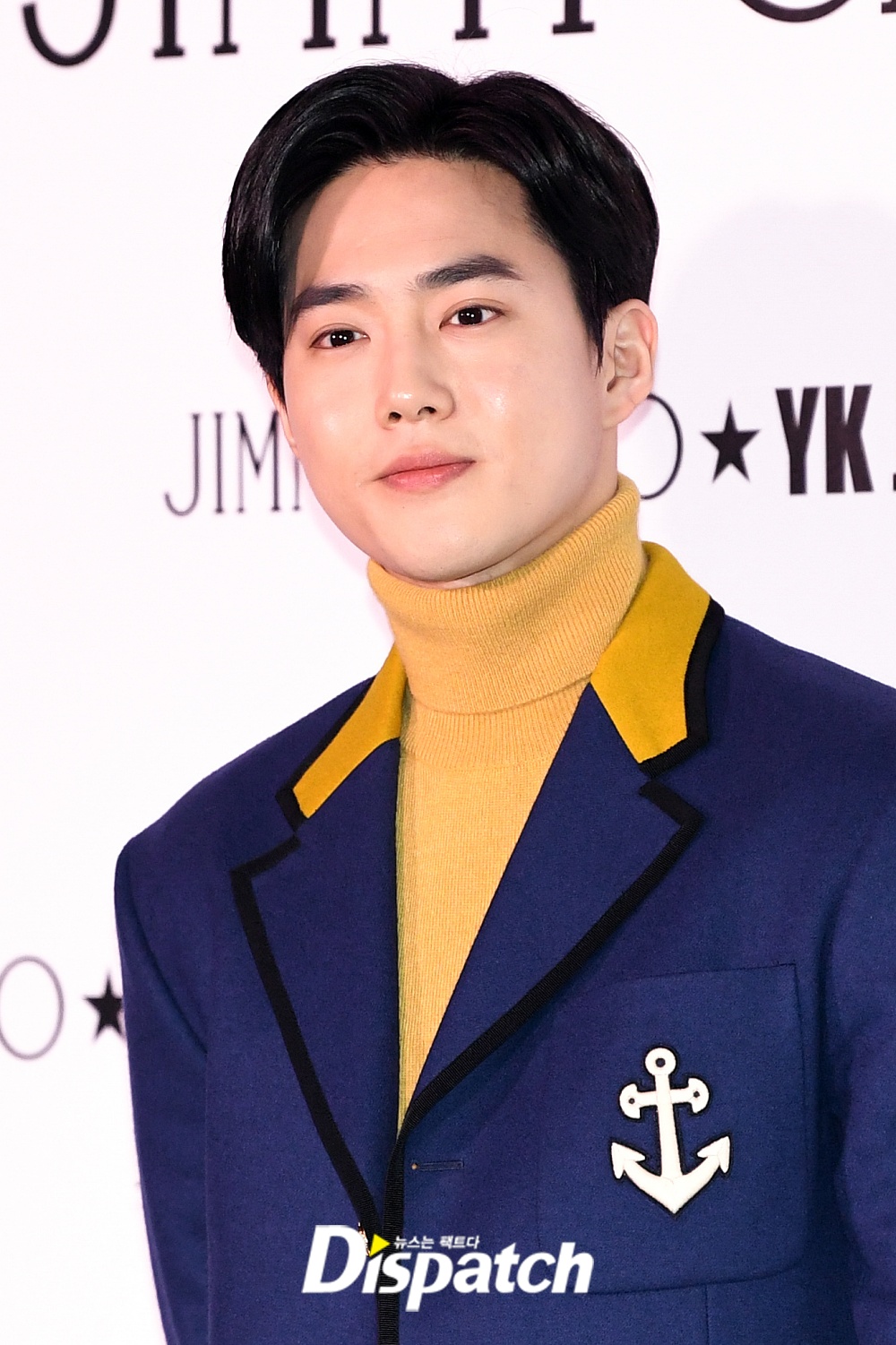EXO Suho attended the brand event held at the Nonhyeon-dong dress garden in Gangnam-gu, Seoul on the afternoon of the 9th day.Suho was impressed with his clear skin without any blemishes on the day.shiny honey skina meeting free pass award
