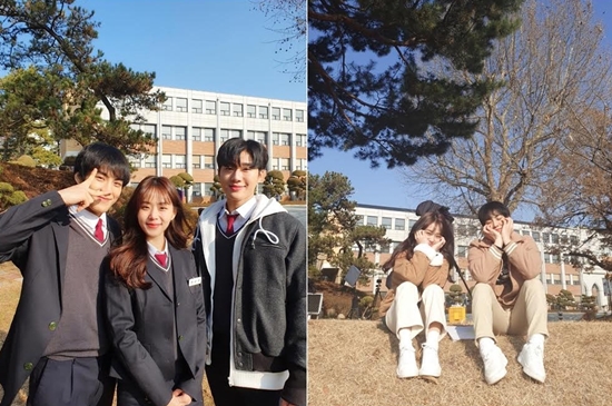 Park Ji-wons agency actor and learning EnM released a photo behind the scenes of the web drama Winter Vacation on the official blog on the 8th.In the photo, Park Ji-won, Seo Sung Hyuk and Joyoungin, including Winter Vacation cast Chemistry full of Chemistry.In their cheerful atmosphere, there is a special curiosity about the story of Winter Vacation which is about to be released soon.Winter Vacation, joined by Park Ji-won, is the next story of the web drama Summer Vacation, which was loved by the public in the summer of 2019.Season 2 Winter Vacation will show the worries about the future and the teen romance of the upcoming new season.Han Su-a, played by Park Ji-won, is a new character in Seo Eun-jae (Sung Hyuk) class.Hansua, who is good enough to study and have good interpersonal relations to be the first in the mock test, is a character who gets the attention of the school as soon as he comes to transfer.In particular, Park Ji-won is the back door that was cast through the competition rate of 200 to 1 in the audition for Hansua station.Park Ji-won, Seo Sung Hyuk and Joyoungs Winter Vacation will be broadcast on January 10, 2020, on the Letfilm YouTube channel, V LIVE and Naver TV channel.