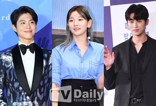 Actor Park Bo-gum Park So-dam Byeon Wooseok meets through tvN Youth Record.On the 10th, a tvN official said, Park Bo-gum Park So-dam Byeon Wooseok is right to meet; it is a step to coordinate the details.Youth Record is a content that gives a sense of accomplishment and hope through the influence of the spoons handed down by parents in the process of becoming an actor and star in the background of Hannam-dong.Secret Forest, Memories of Alhambra Palace, Watcher An Gil-ho PD, Doctors, Love Temperature Ha Myung-hee met.Park Bo-gum is the return of the house after a year of drama Boyfriend last year.Park So-dam is in the spotlight for the film Parasite, so the public is drawing attention.In particular, the return of Anbang Theater is only four years since the 2016 Cinderella and the Four Knights. The addition of the new Byeon Wooseok also adds to expectations.