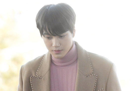 EXO Kai has departed into Milan, Italy, on Wednesday morning to attend the Gucci 2020 F/W Mans fashion show.EXO Kai Departure