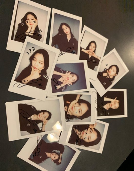 Group Apink Son Na-eun reported on the latest.Son Na-eun posted a photo on his Instagram account on Wednesday.In the public photos, there are several Polaroid Corporations.In the Polaroid Corporation, Son Na-eun takes a variety of poses and looks at the camera.Meanwhile, Apink, which Son Na-eun belongs to, will hold a solo concert Welcome to Pink World at the Olympic Hall of Seoul Olympic Hall on February 1-2.Photo: Son Na-eun Instagram