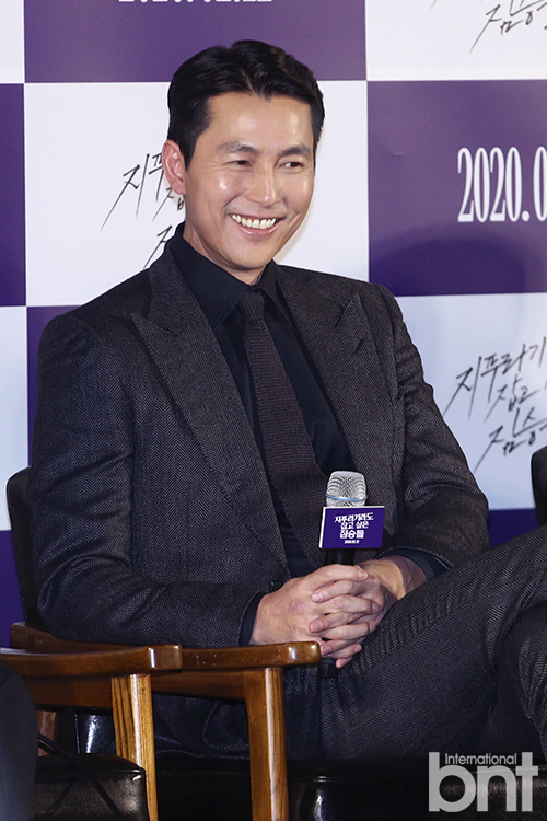 Actor Jung Woo-sung is attending a production report on the movie The Animals (Impression Kim Yong-hoon) held at Megabox Seongsu branch in Seongsu-dong, Seongdong-gu, Seoul on the morning of the 13th.The movie The Animals Who Want to Hold the Spray will be released on February 12th as a crime scene of ordinary humans who catch the worst of the worst in order to take the last chance of life, the money bag.news report